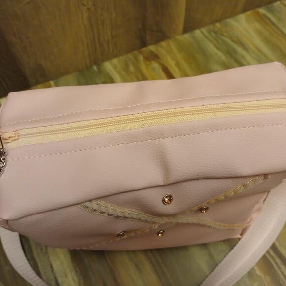 New Travel Sling Crossbody bag Pink Pebbled faux leather Peach rhinestone trim - Picture 8 of 12